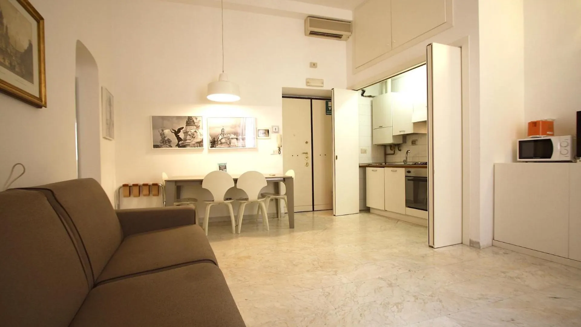 Navona New Charming Apartment Rome Italy